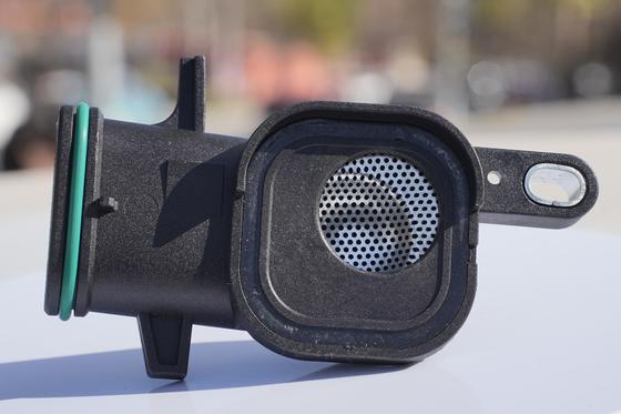 इंजन ऑयल पंप पिकअप ट्यूब के लिए बीएमडब्ल्यू N20 2010-2018 OE#11417589016 काला रंग